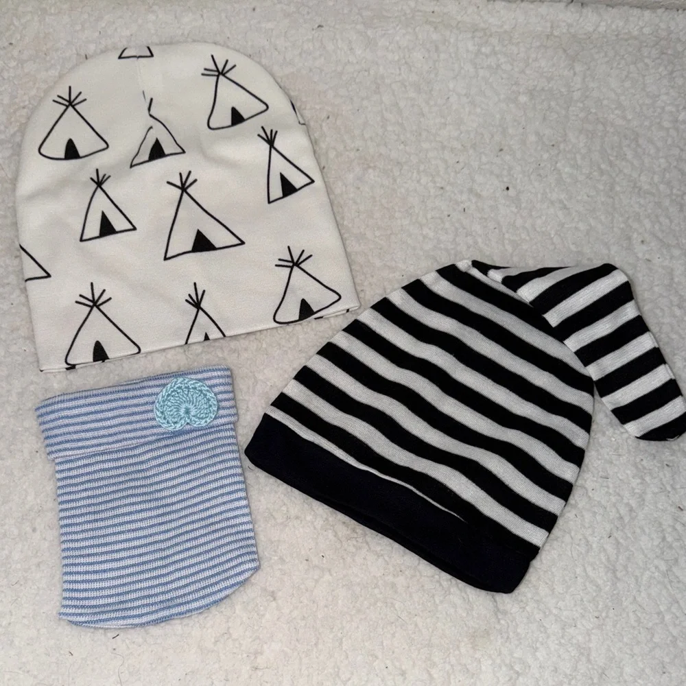 Set of Baby‎ Beanies Newborn Hat NWOT